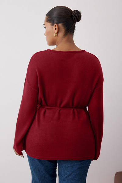 Trendyol Curve Burgunderroter, schmaler Strickpullover mit U-Boot-Ausschnitt und Gürtel an der Taille TBBAW26AN00036