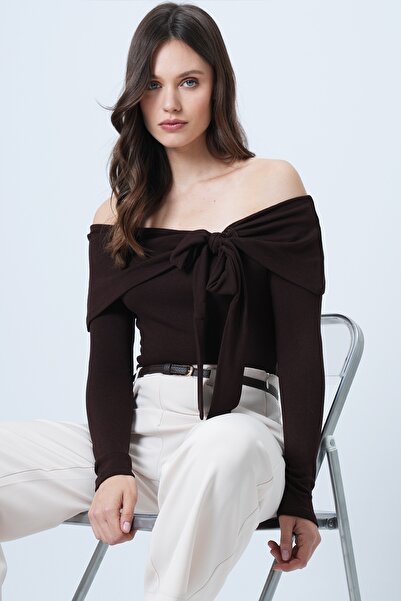 Trend Alaçatı Stili Γυναικεία πλεκτή μπλούζα με φιόγκο με γιακά Carmen Bitter Brown ALC-X14558