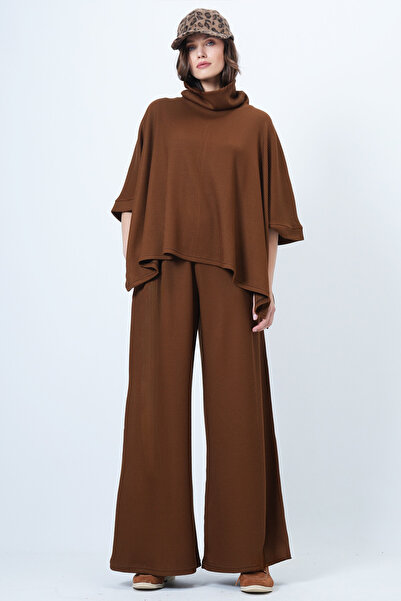 Trend Alaçatı Stili Women's Brown Turtleneck Cape and Double Pocket Pants Set Alc-X14670
