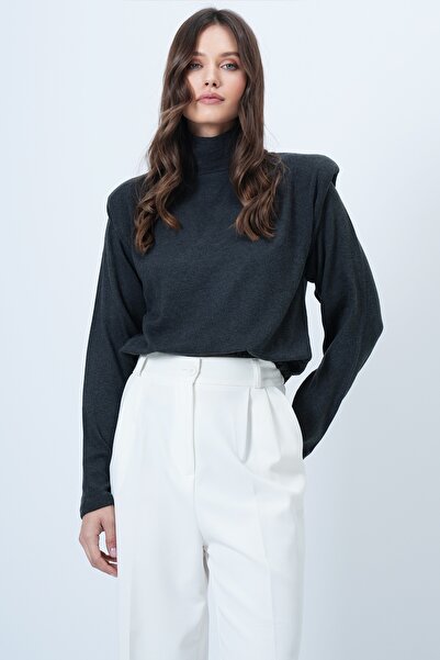 Trend Alaçatı Stili Anthrazitfarbene Damenbluse mit halbem Rollkragen und Wat...