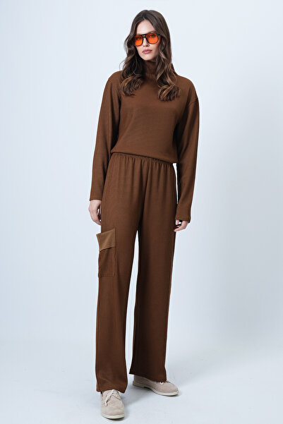 Trend Alaçatı Stili Women Cinnamon Brown Turtleneck Soft Textured Oversized Blouse and Cargo Pants Set Alc-X14381