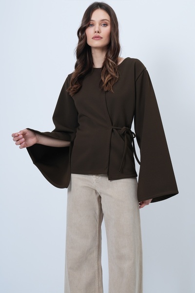 Trend Alaçatı Stili Women's Khaki Double-Breasted Tie Detail Slit Sleeve Blouse Alc-X14687