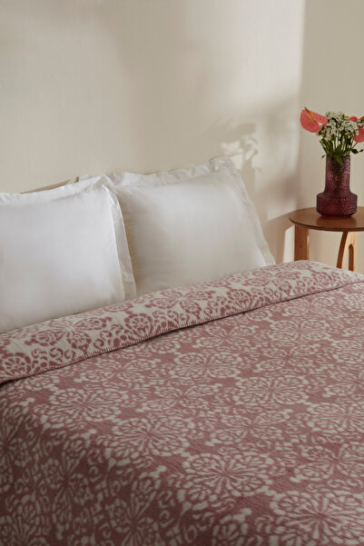 Karaca Home Elvira Single Acrylic Blanket Plum