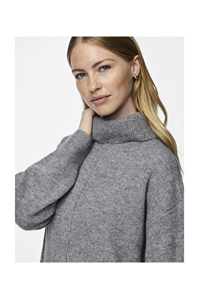 PIECES Rochie tricotată cu gât rulat PCMALOU LS NOOS BC