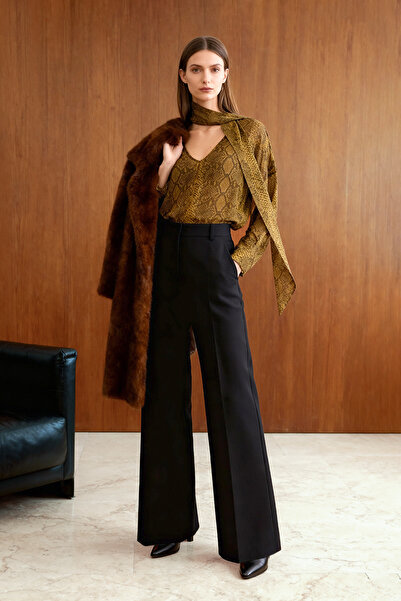 Trendyol Collection Trendyol Studio Green Animal Snake Pattern Shawl Detailed Transparent Woven Blouse Twoaw26Bz00275