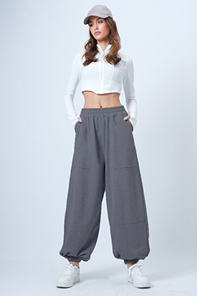 Trend Alaçatı Stili Women's Anthracite Double Pocket Stitching Detailed Jogger Pants Alc-X14655