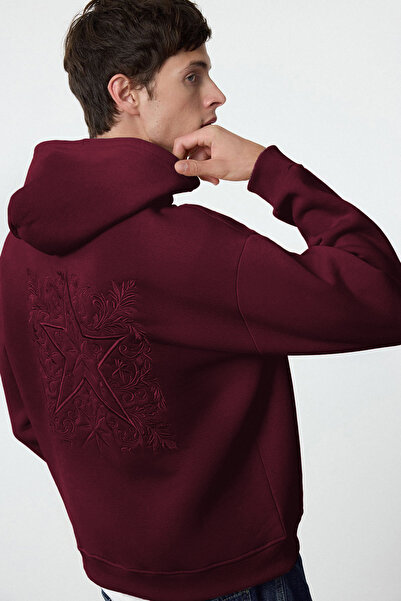 Trendyol Collection Burgundy Oversize/Wide Cut Hooded Sweatshirt with Embroidery Detail on the Back Tmnaw25Sw00142