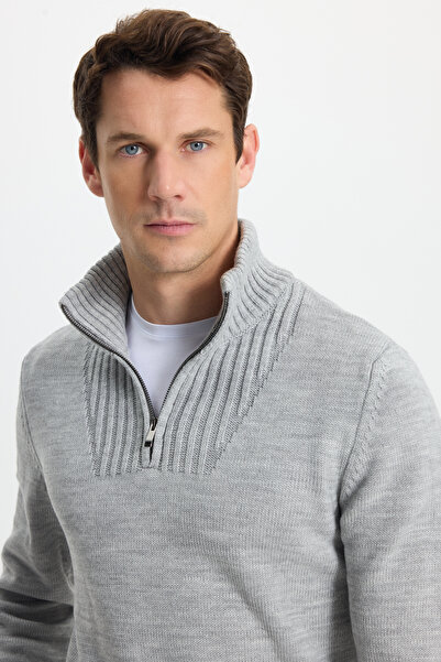 Tudors Men's Slim Fit slim fit dobby zippered grey Mock Neck sweater