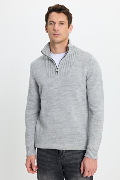 Tudors Men's Slim Fit slim fit dobby zippered grey Mock Neck sweater