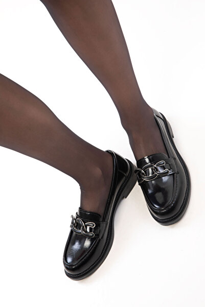 SOHO Pantofi de damă din piele lăcuită neagră mată 21160