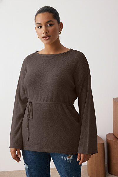 Trendyol Curve Brown Boat Neck Waist Belted Slim Knitwear Sweater Tbbaw26An00036