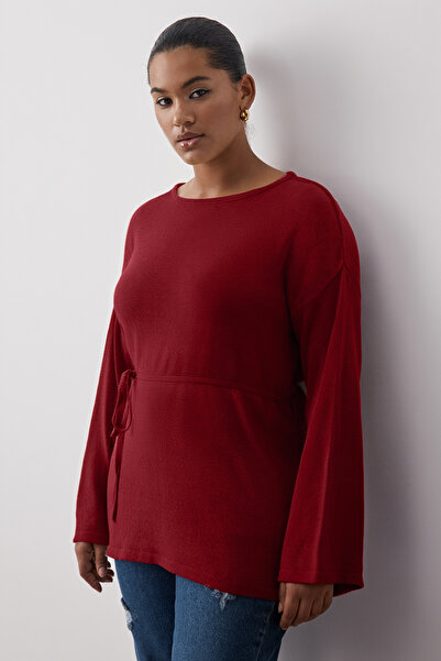 Trendyol Curve Burgunderroter, schmaler Strickpullover mit U-Boot-Ausschnitt und Gürtel an der Taille TBBAW26AN00036