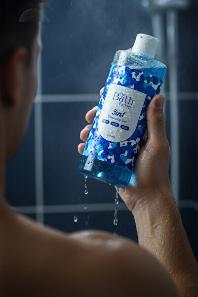 THE BATH FACTORY 3 in 1 Erkeklere Özel Saç Yüz Vücut Temizleme Jeli 400 ml