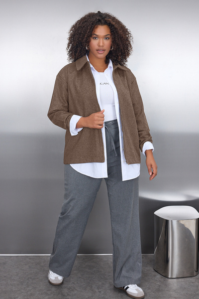 Trendyol Curve Braune Jacke aus gewebtem Kaschmirstoff mit Reißverschluss in Übergröße TBBAW26AG00020