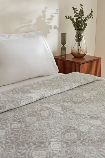 Karaca Home Ansel Double Acrylic Blanket Light Gray