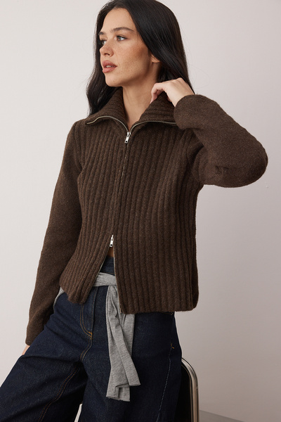 Trendyol Collection Wardrobe Essentials Brown Wool Blend Beard Yarn Zippered Knitwear Cardigan |   Twoaw26Hi00149