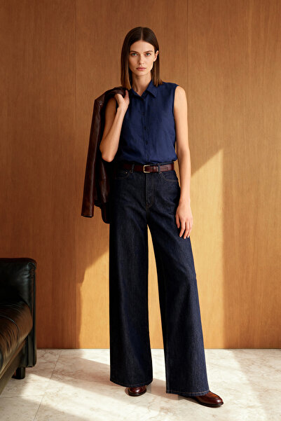 Trendyol Collection Námořnická modrá Lněný vzhled Regular Regular Fit Tkaná košile TWOSS25GO00097