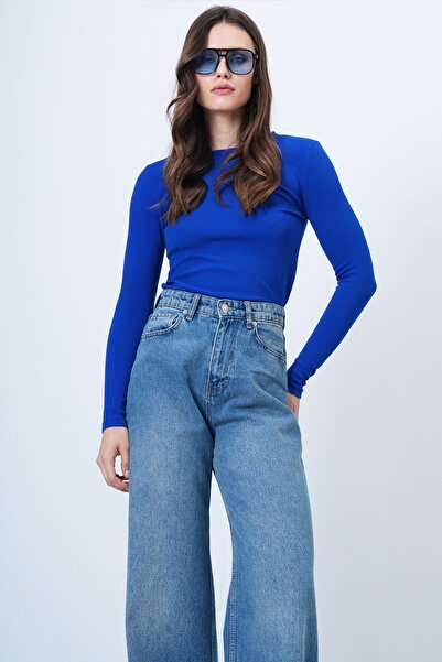 Trend Alaçatı Stili Women's Cobalt Crew Neck Basic Blouse Alc-X14389