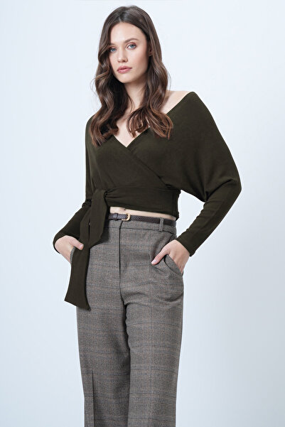 Trend Alaçatı Stili Women's Khaki Front Back Double-Breasted Neck Tie Detailed Crop Blouse Alc-X14346