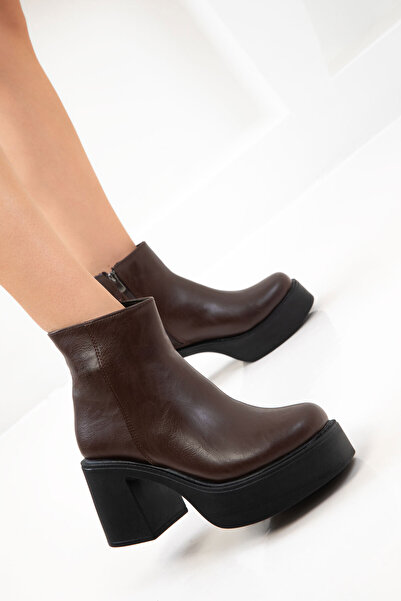SOHO Brown Women's Boots&Booties 19986