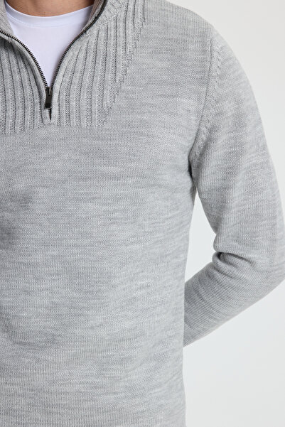 Tudors Men's Slim Fit slim fit dobby zippered grey Mock Neck sweater