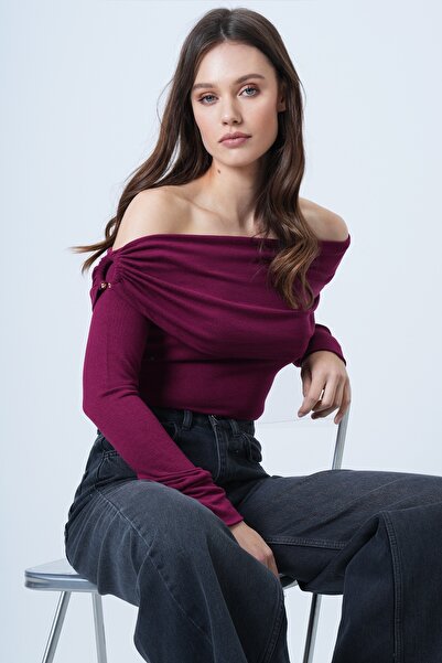 Trend Alaçatı Stili Women's Violet Madonna Collar Shoulder Accessory Detailed Knitted Blouse Alc-X14557