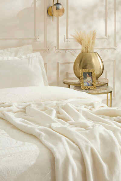 Karaca Home Sevra 8 Piece Private Dowry Set Ecru