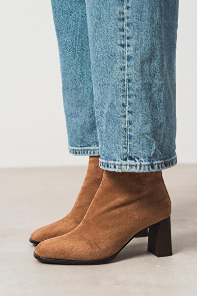 NİŞANTAŞI SHOES Γυναικείες μπότες με χοντρό τακούνι με φερμουάρ Chester Tan Suede