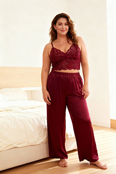 Trendyol Curve Burgundy 3-Piece Dowry Set Top Lace, Bottom Satin Suspender Panty Woven Pajama Set Tbbaw26Ai00043