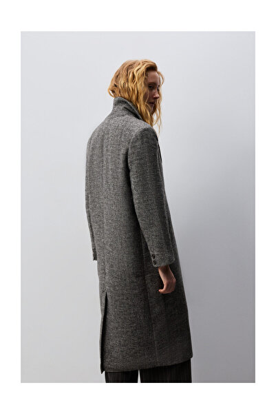 LEFTIES Woman's Long Straight Coat Made of Structured Fabric.