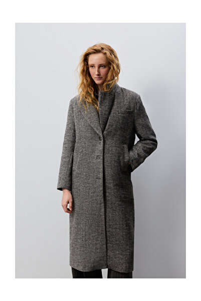 LEFTIES Woman's Long Straight Coat Made of Structured Fabric.