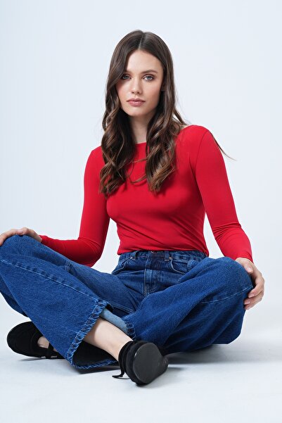 Trend Alaçatı Stili Women's Red Boat Neck Basic Blouse Alc-X14395