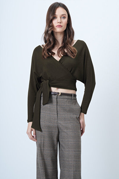 Trend Alaçatı Stili Women's Khaki Front Back Double-Breasted Neck Tie Detailed Crop Blouse Alc-X14346