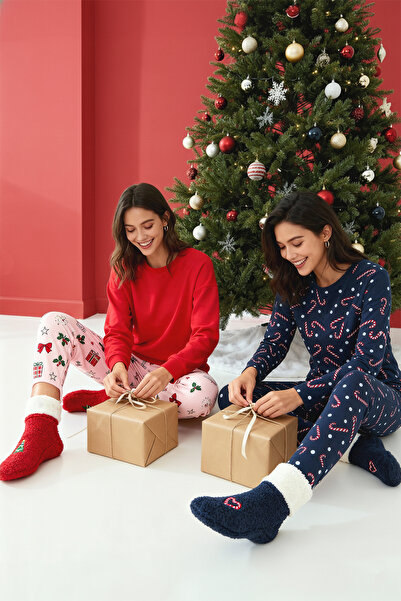 Trendyol Collection Red-Navy Blue 2 Pack Christmas Themed Embroidered Towel Knitted Socks Thmaw25Co00003