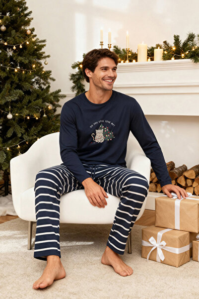 Trendyol Collection Синій Regular Новорічний комплект піжами для пари TMNAW25PT00045