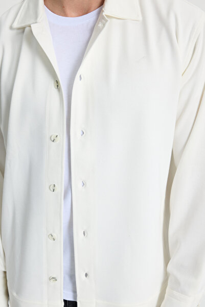 Tudors Men's relaxed fit button-down knit white shirt jacket with side pockets
