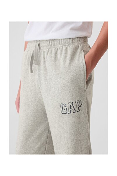 GAP ΚΑΤΑΚΟΡΥΦΑΣΤΕΡΑ ΕΝΔΥΜΑΤΑ