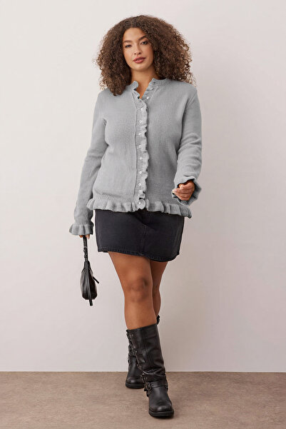 Trendyol Curve Light Gray Button & Flywheel Detailed Soft Textured Knitwear Cardigan Tbbaw26Av00031