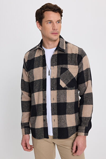 Tudors Men's regular fit classic cut plaid pocketed lumberjack shirt