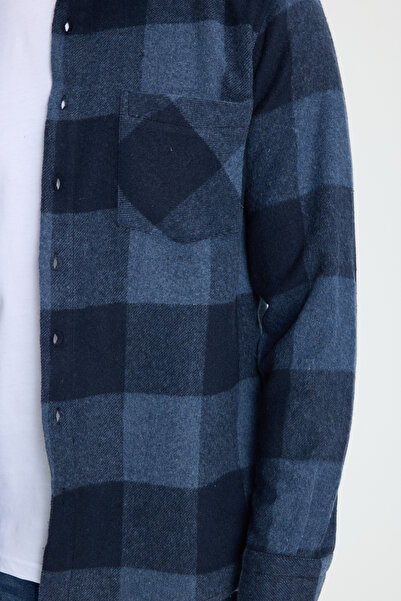 Tudors Men's regular fit classic cut plaid pocketed lumberjack shirt