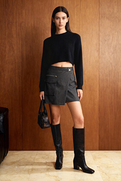 Trendyol Collection Anthracite Belt and Pocket Detail Double Breasted Closure Woven Mini Skirt Twoaw26Et00017