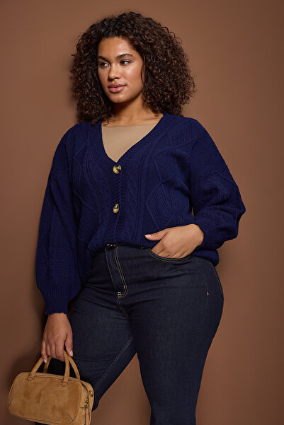 Trendyol Curve Navy Blue Hair Braid Detailed V-Neck Buttoned Knitwear Cardigan Tbbaw23Av00085