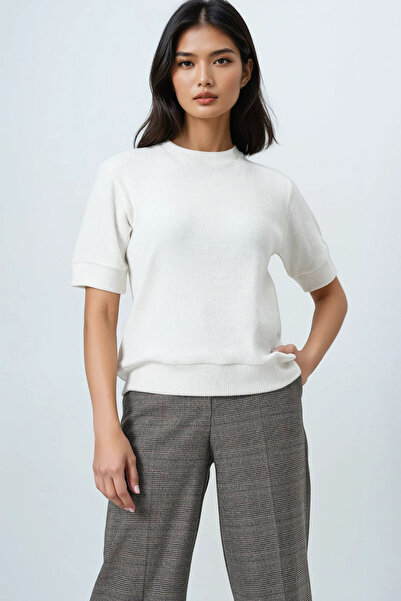 Trend Alaçatı Stili Women's Ecru Crew Neck Short Sleeve Knitted Blouse Alc-X14709