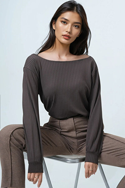 Trend Alaçatı Stili Women's Brown Boat Neck Cuffed Sleeves Blouse Alc-X14393