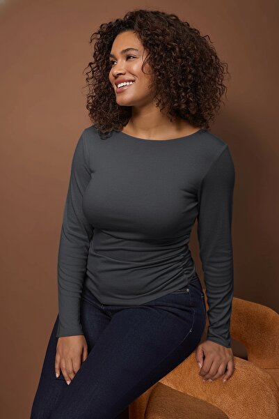 Trendyol Curve Anthrazitfarbene, gerade geschnittene, figurbetonte, elastische Strickbluse mit Kordelzugdetail TBBAW26AF00121