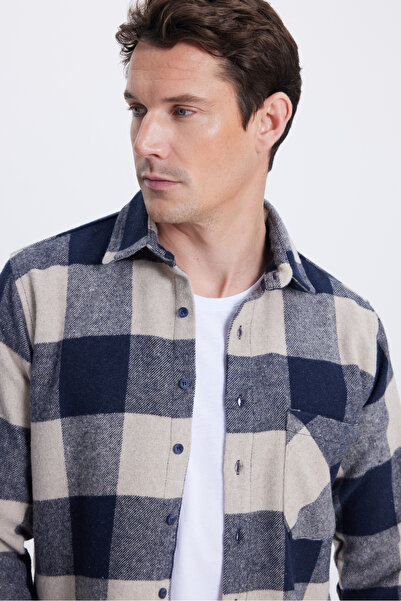 Tudors Men's regular fit classic cut plaid pocketed lumberjack shirt