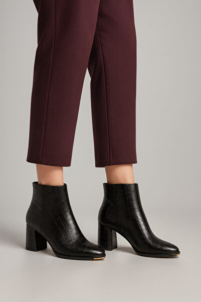 Beyond Women's Black Vicky Heeled Crocodile Patterned Boots 6.5cm Byndrsl2406