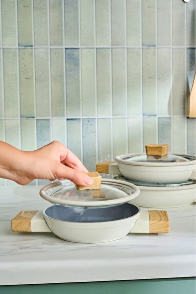 Karaca X Refika Swiss Crystal Creamy Wood 6 Piece Set