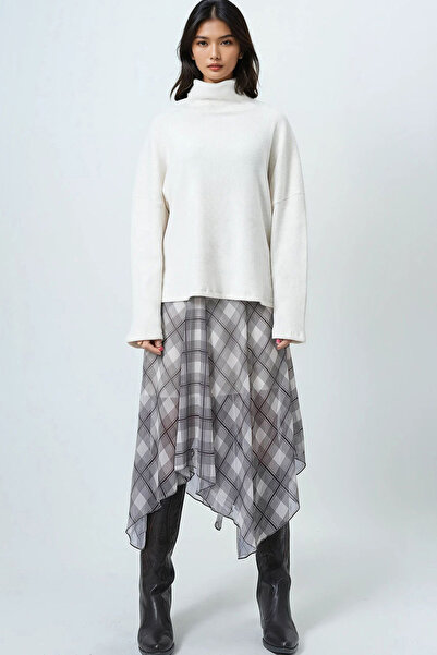 Trend Alaçatı Stili Women's Ecru Turtleneck Wide Cut Knitwear Blouse Alc-X14708