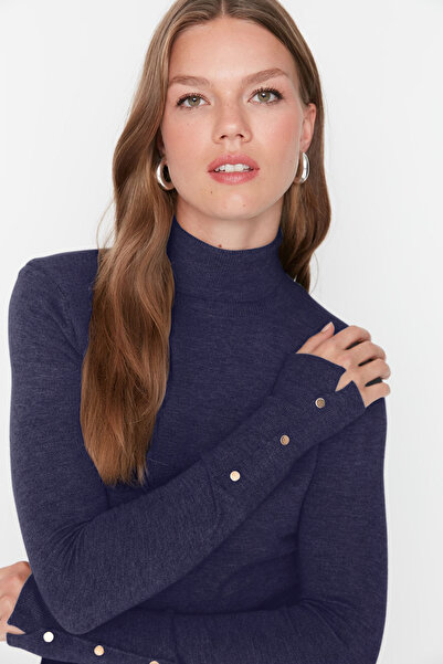 Trendyol Collection Marineblauer Premium-Garn mit merzerisierter Optik / Spezialgarn Basic-Strickpullover TWOAW23KZ01514